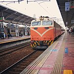 TRA E210 at Platform 2A, Douliu Station 20170304